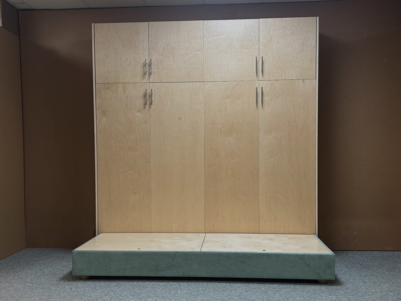 1521-0724 Grand View Sofa Closed