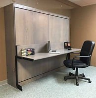 Stay Level Manhattan Horizontal with Stay Level Desk