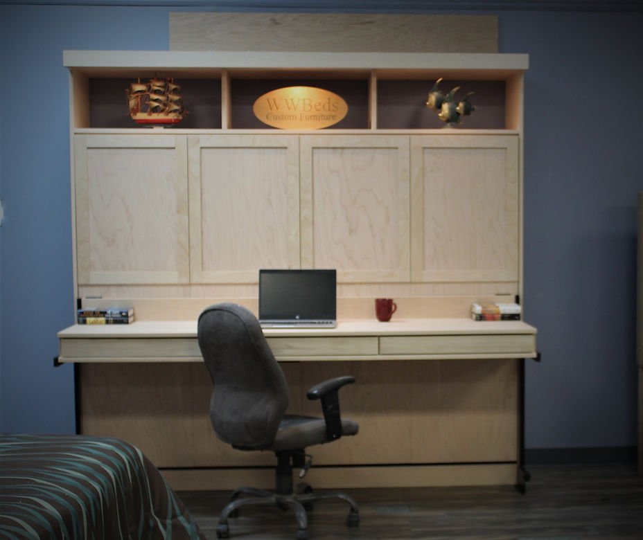 Horizontal Templeton with Desk Style #173-0122